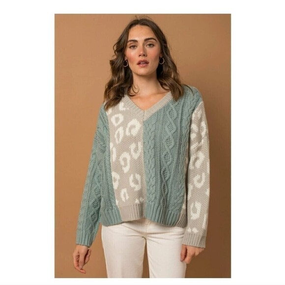Gilli Cable Knit Blue Gray Color Block Animal Print Oversized Sweater Size Small - Picture 4 of 11